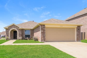 2101 Shane Ave Fort Worth, TX 76134
